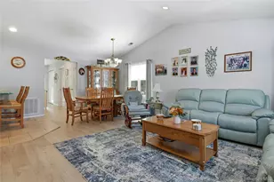 54 Morley Cir, Melville, NY 11747 - Photo 9