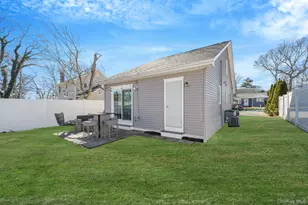 9 Park Pl, Patchogue, NY 11772 - Photo 19