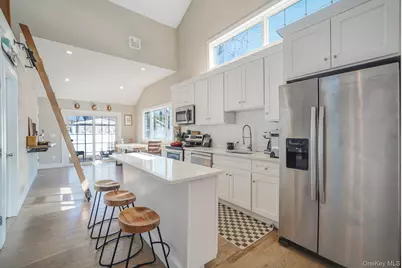 9 Park Place, Patchogue, NY 11772 - Photo 3