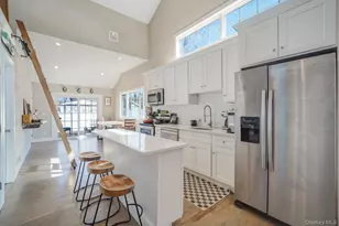 9 Park Pl, Patchogue, NY 11772 - Photo 3