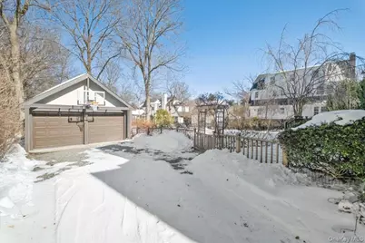 27 Huntington Avenue, Scarsdale, NY 10583 - Photo 35