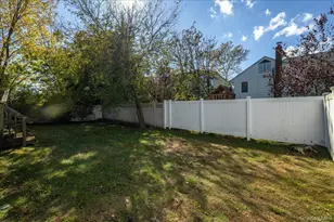 595 Church Ave, Woodmere, NY 11598 - Photo 19