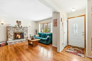 7 Bartel Pl, South Huntington, NY 11746 - Photo 7