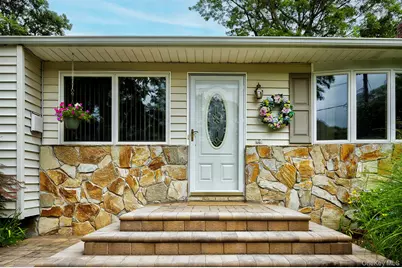 7 Bartel Place, South Huntington, NY 11746 - Photo 5