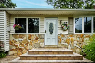 7 Bartel Pl, South Huntington, NY 11746 - Photo 5