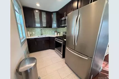 224-39 Kingsbury Ave Kingsbury Ave #A, Bayside, NY 11364 - Photo 5