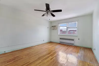 735 E 95th Streets, Brooklyn, NY 11236 - Photo 7