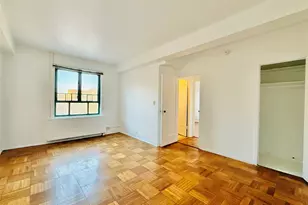 1562 Unionport Rd, Bronx, NY 10462 - Photo 11