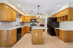 21 Bridge Rd, Nanuet, NY 10954 - Photo 7