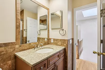 21 Bridge Road, Nanuet, NY 10954 - Photo 17