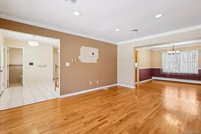 21 Bridge Road, Nanuet, NY 10954 - Photo 5