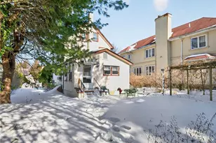 12 South St, Great Neck, NY 11023 - Photo 21