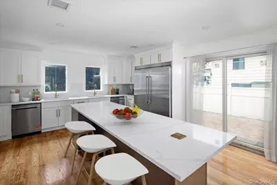 949 Midway, Woodmere, NY 11598 - Photo 17