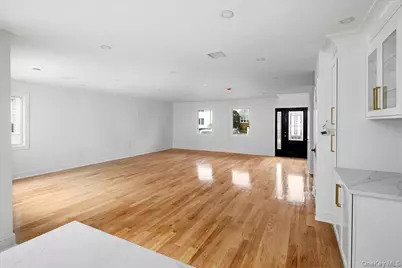 949 Midway, Woodmere, NY 11598 - Photo 15
