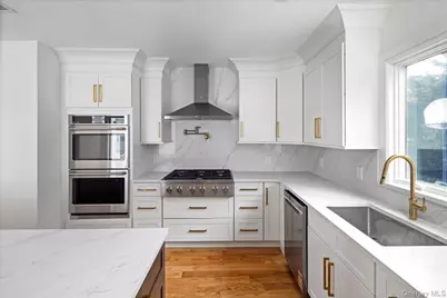 949 Midway, Woodmere, NY 11598 - Photo 19