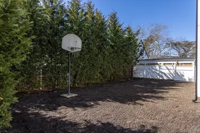 949 Midway, Woodmere, NY 11598 - Photo 31