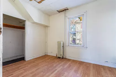 208 Myrtle Avenue, New York, NY 10310 - Photo 9