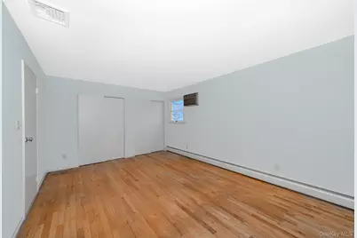 24 Brooktree Circle, Lindenhurst, NY 11757 - Photo 17