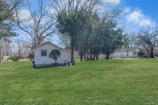 15 Community Rd, Coram, NY 11727 - Photo 47