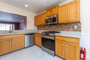 203 Kensington Ct, Brewster, NY 10509 - Photo 9