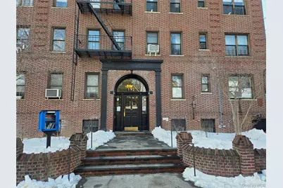 192 E 8th Street #1B, Brooklyn, NY 11218 - Photo 7