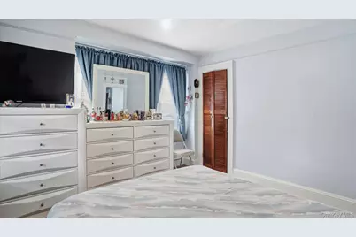 10617 95th Avenue, Ozone Park, NY 11416 - Photo 19