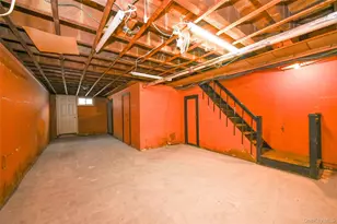 75-05 168th St, Fresh Meadows, NY 11366 - Photo 21