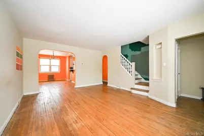 75-05 168th Street, Fresh Meadows, NY 11366 - Photo 5