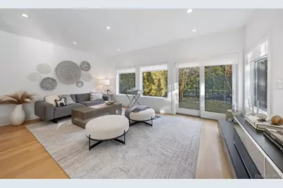 68 Foster Avenue #13, Hampton Bays, NY 11946 - Photo 7