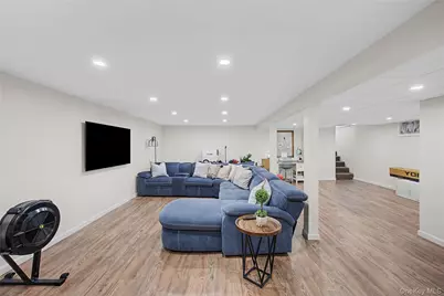 108 Middle Island Boulevard, Middle Island, NY 11953 - Photo 27