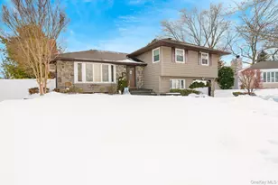 4 Nottinghill Dr, Massapequa, NY 11758 - Photo 5