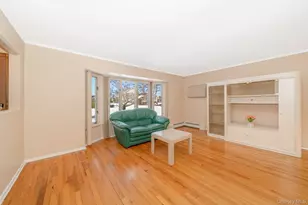 4 Nottinghill Dr, Massapequa, NY 11758 - Photo 11