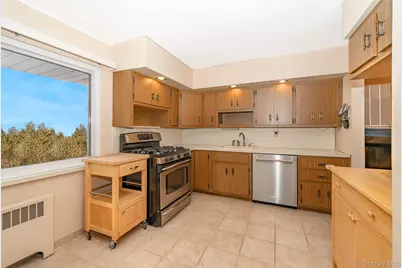 4 Nottinghill Drive, Massapequa, NY 11758 - Photo 15