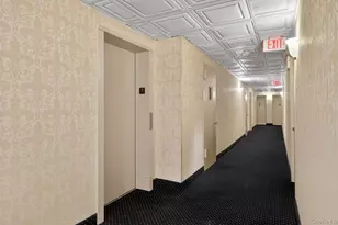 100 S Middle Neck Rd, Great Neck, NY 11021 - Photo 27