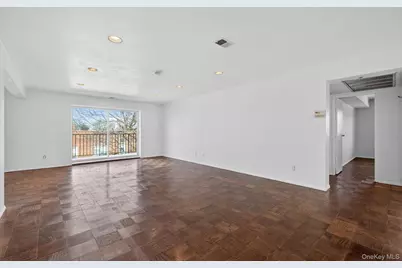 100 S Middle Neck Road #305, Great Neck, NY 11021 - Photo 3