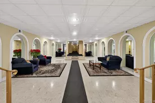 100 S Middle Neck Rd, Great Neck, NY 11021 - Photo 33