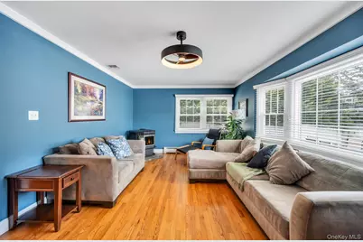 9 Wiggins Street, Ronkonkoma, NY 11779 - Photo 11