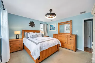 9 Wiggins Street, Ronkonkoma, NY 11779 - Photo 23