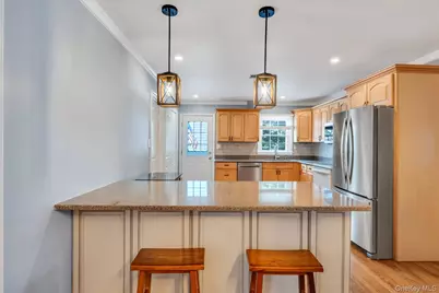 9 Wiggins Street, Ronkonkoma, NY 11779 - Photo 17