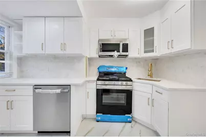 19223 116th Road, Saint Albans, NY 11412 - Photo 15