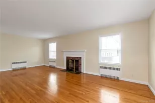 19 Anstice St, Oyster Bay, NY 11771 - Photo 5