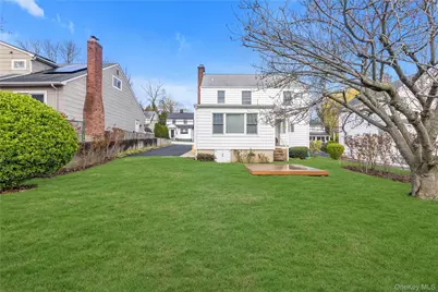 19 Anstice Street, Oyster Bay, NY 11771 - Photo 23