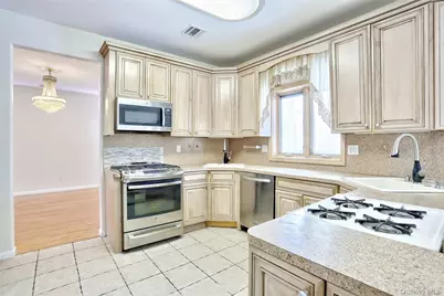 160 Saddle River Road #A, Airmont, NY 10952 - Photo 9