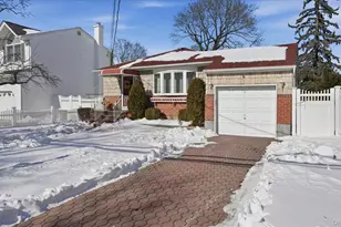2761 Preston Pl, North Bellmore, NY 11710 - Photo 3