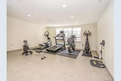 400 Carney Street #603, Glen Cove, NY 11542 - Photo 17