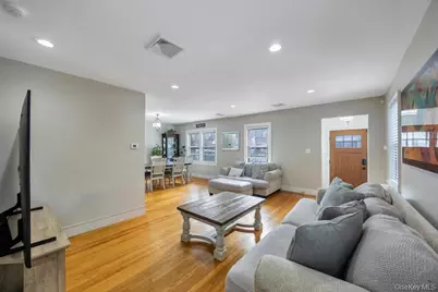 970 Benris Avenue, Franklin Square, NY 11010 - Photo 5