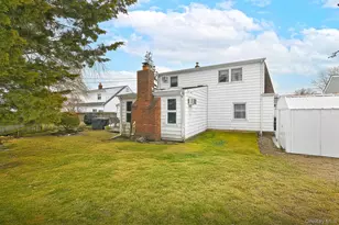 103 Ranch Ln, Levittown, NY 11756 - Photo 23