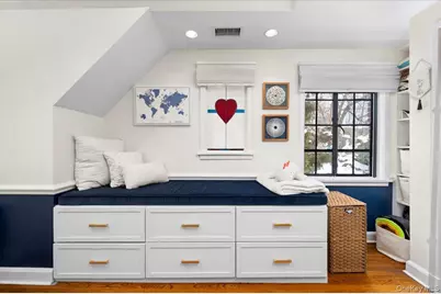 194 Hickory Grove Drive E, Larchmont, NY 10538 - Photo 27