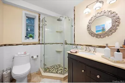 194 Hickory Grove Drive E, Larchmont, NY 10538 - Photo 17