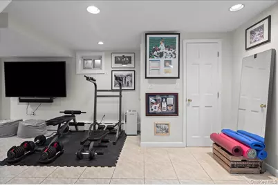 194 Hickory Grove Drive E, Larchmont, NY 10538 - Photo 33